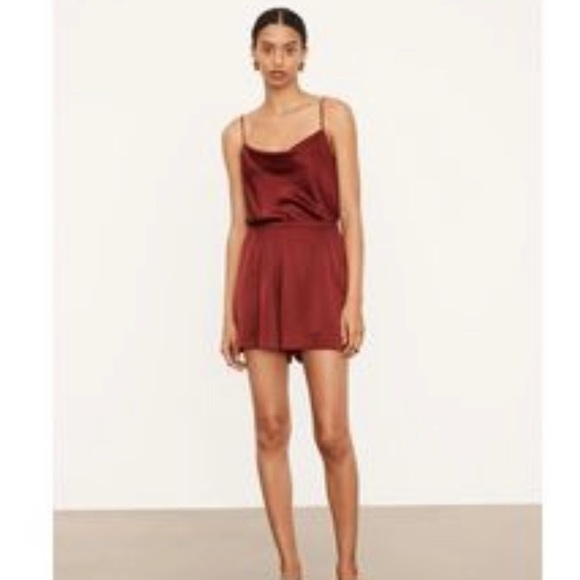 Vince Silk Sleep & Lounge set - Picture 4 of 5